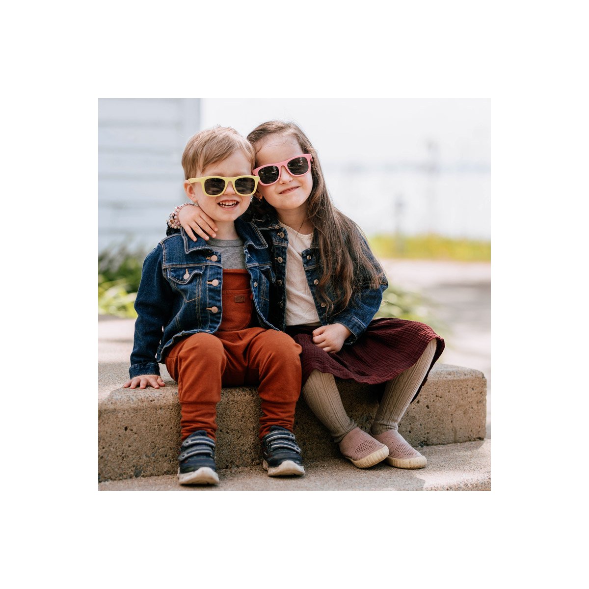 Urban Xplorer Sunglasses Classic Black Lenses - Lemonade