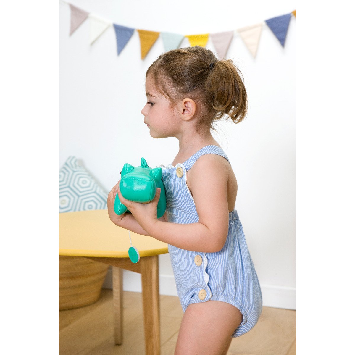 Musical Animal - Achille The Crocodile