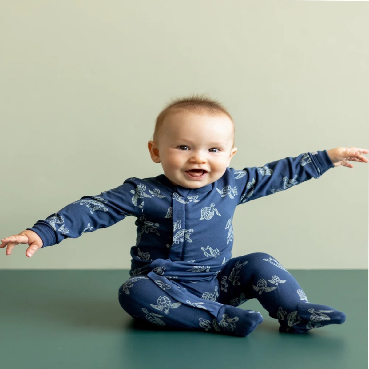 Modal Zipper Footie - Turtles On Marine