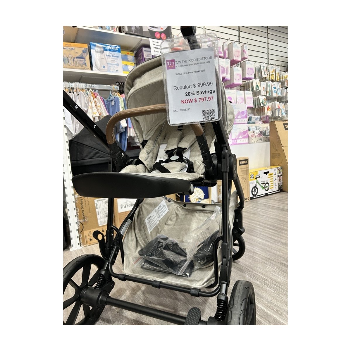 Uno Plus Khaki Twill Stroller Floor Model