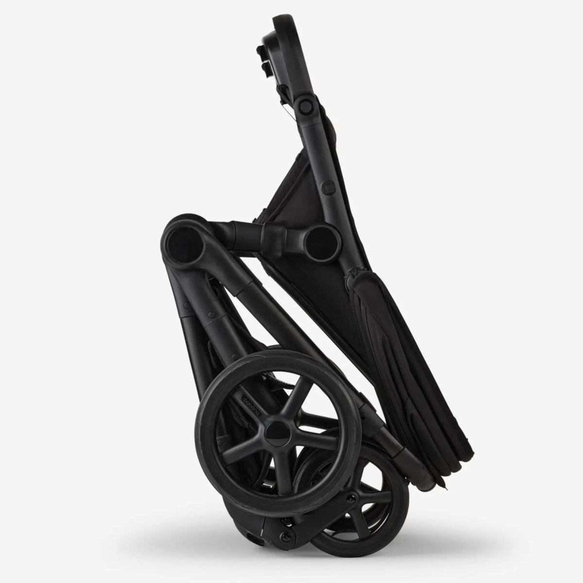 Kangaroo Complete Black/Midnight Black + Free Comfort Wheeled Board