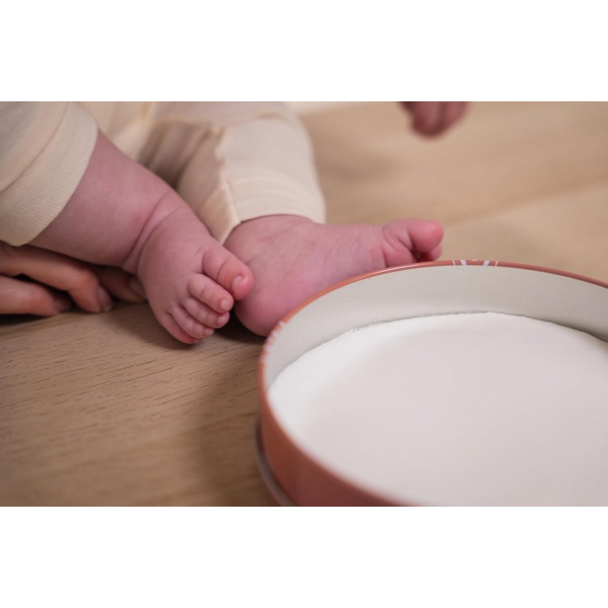 Magic Box Round - Yellow Flowers